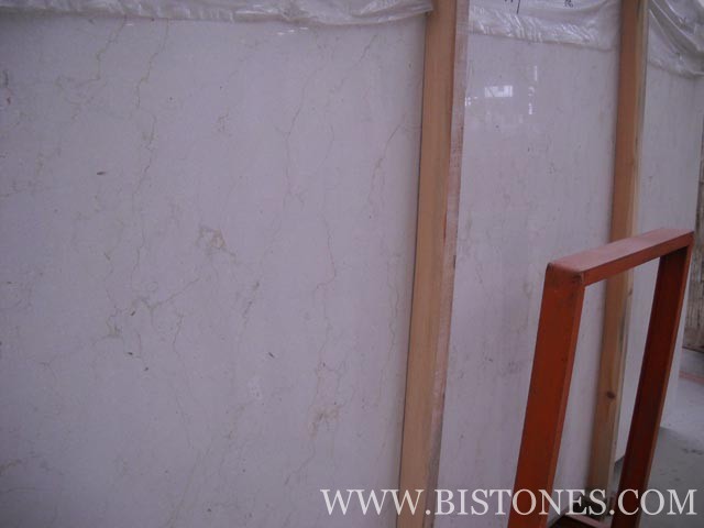 Cremo Marfic-Ivory Slabs