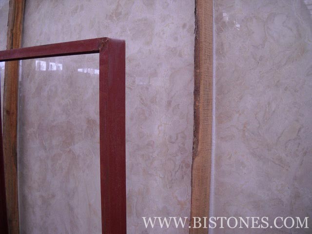 Lisa Beige Slabs